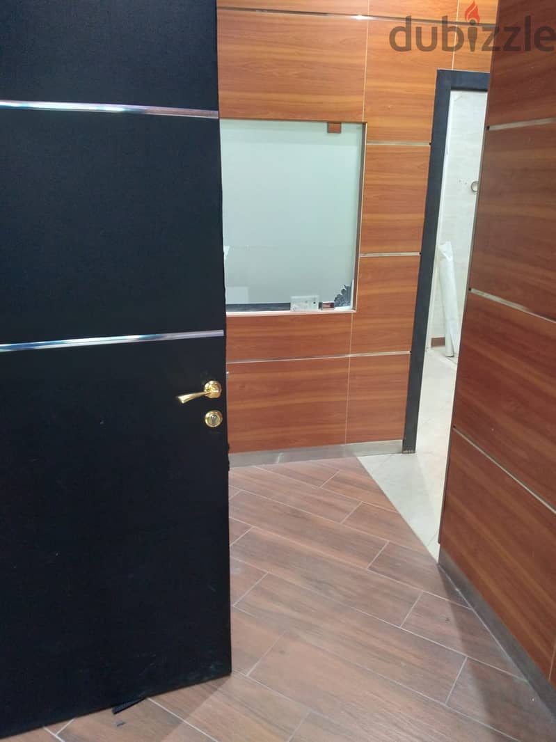 Offices for Rent in Hawali - Bin Khaldoon St 9