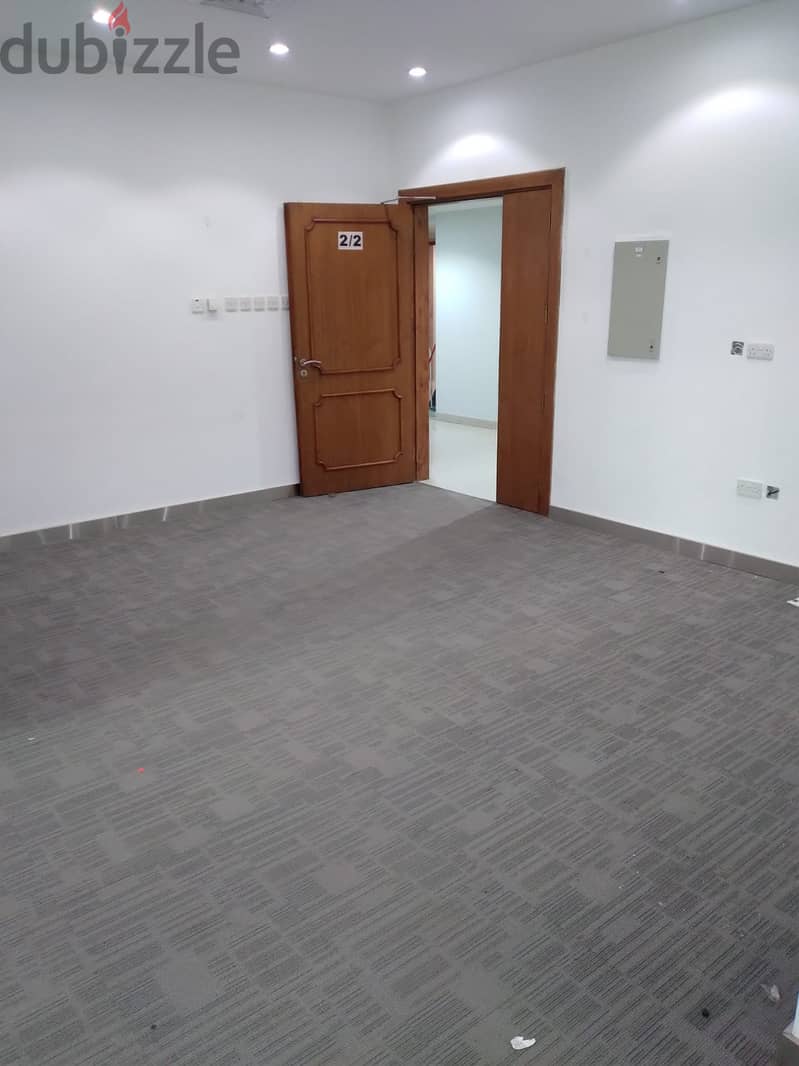 Offices for Rent in Hawali - Bin Khaldoon St 16