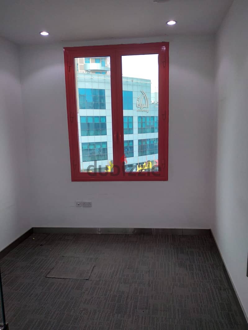 Offices for Rent in Hawali - Bin Khaldoon St 18