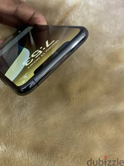 iPhone 11 Pro 256gb battery 85% not open device same like new