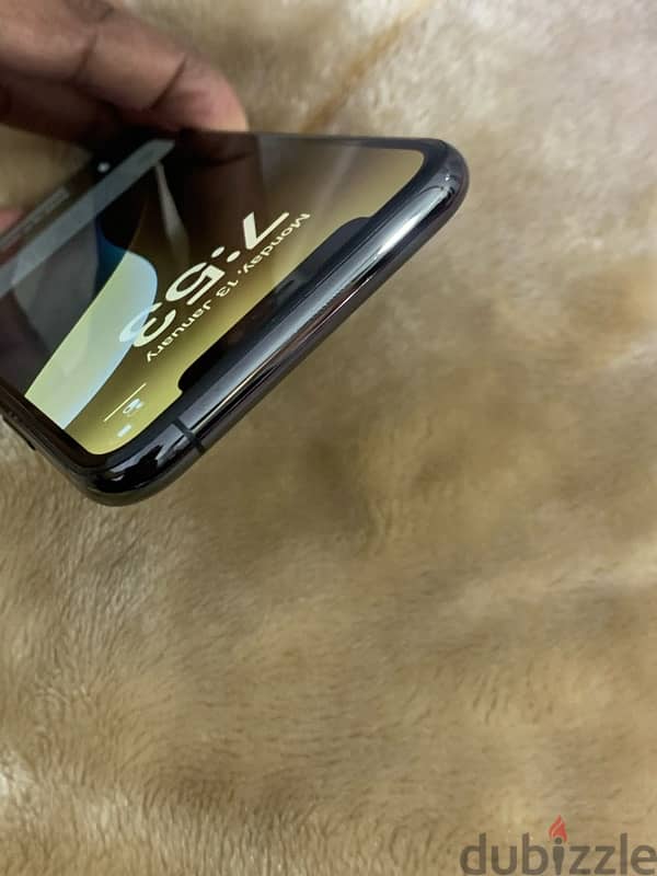 iPhone 11 Pro 256gb battery 85% not open device same like new 0