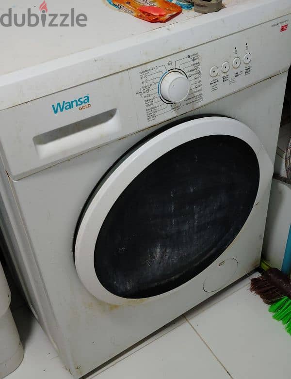 9 months old washing machine for urgent sale 1