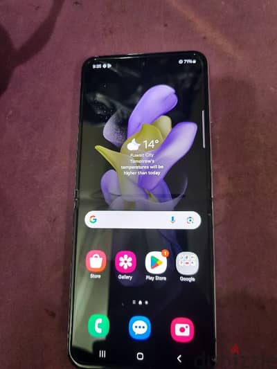 samsung z filp 4 256 like new  usa like new