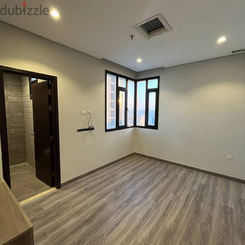 Apartment with a free month, large roof for rent in Salmiya 5