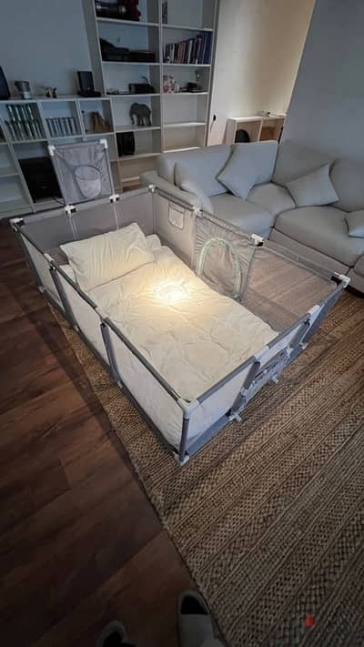 baby/ toddler play pen