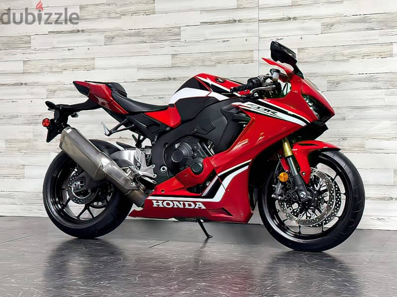 2021 Honda CBR 1000RR (+971561943867) 2