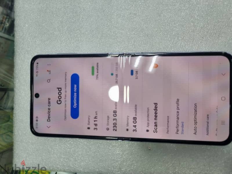 سامسونج z filp 4 256 like new 5g بسعر ١٠٠د حاله الجديد 4