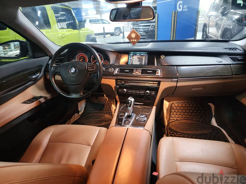 2013 BMW 730LI LOW mileage Expat leaving 4