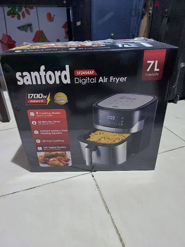 sanford brand new 7ltr airfryer , not opened. 4