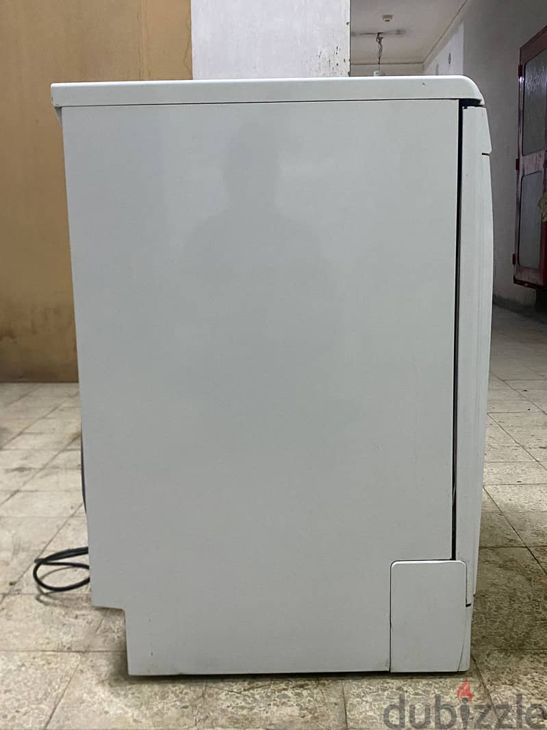 FRIGIDAIRE DRYER MADE IN ITALY 5 KG 1