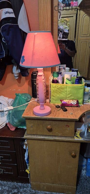 Table lamp working condition