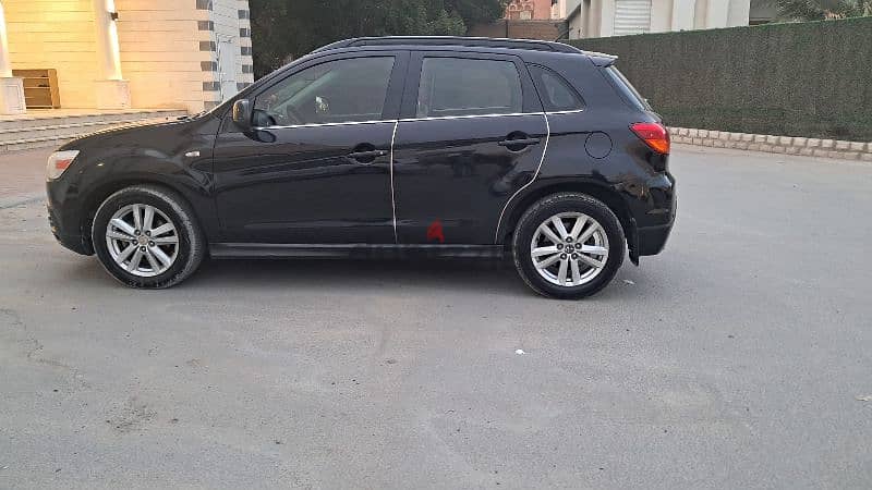 Mitsubishi ASX 2011 1