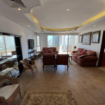 Furnished apartment with sea view for rent in Salmiya