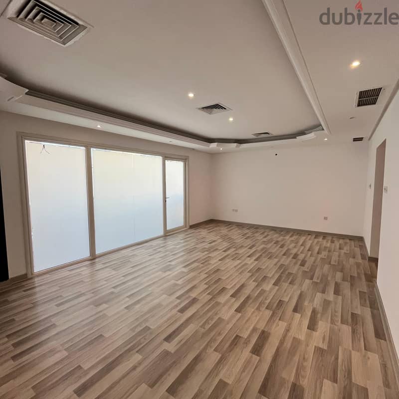 Duplex with sea view for rent in Salmiya Block 11 0