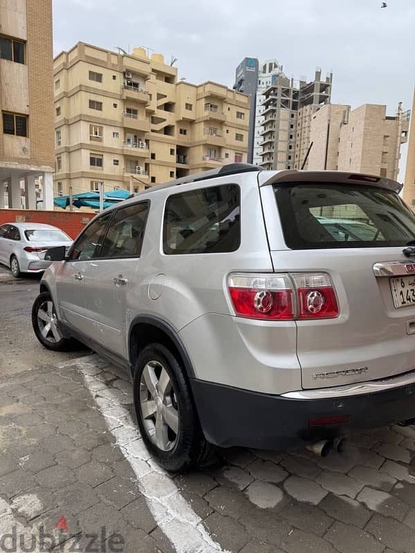 GMC Acadia 2010 3