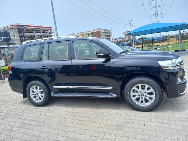 Toyota Land Cruiser 4.5L GXR (Petrol) 2020 2