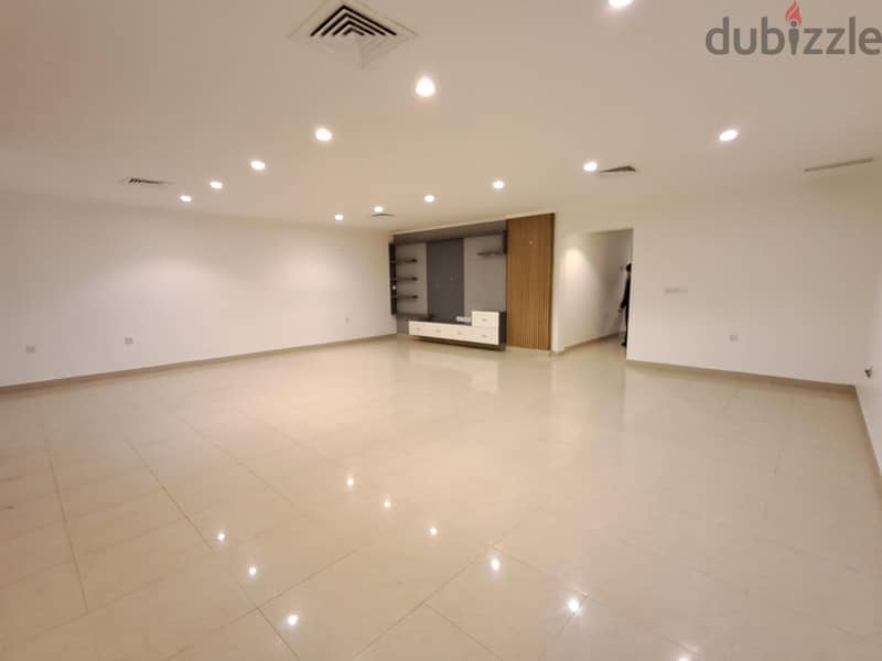 4 Bedroom Floor in Bayan 0