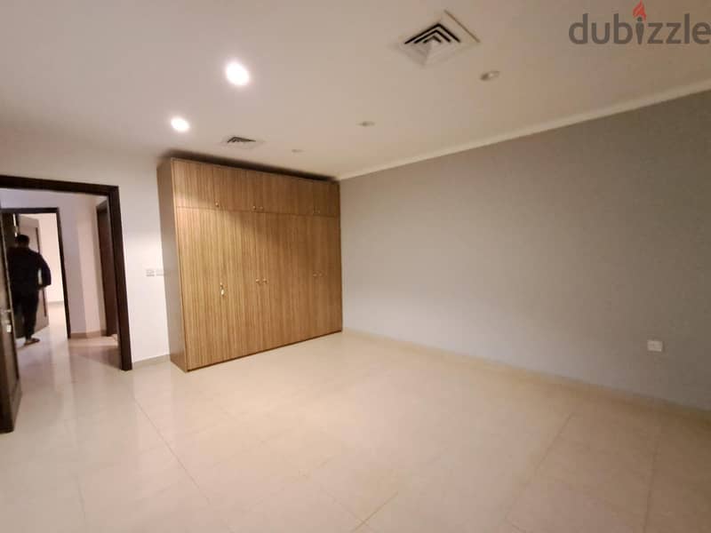 4 Bedroom Floor in Bayan 5