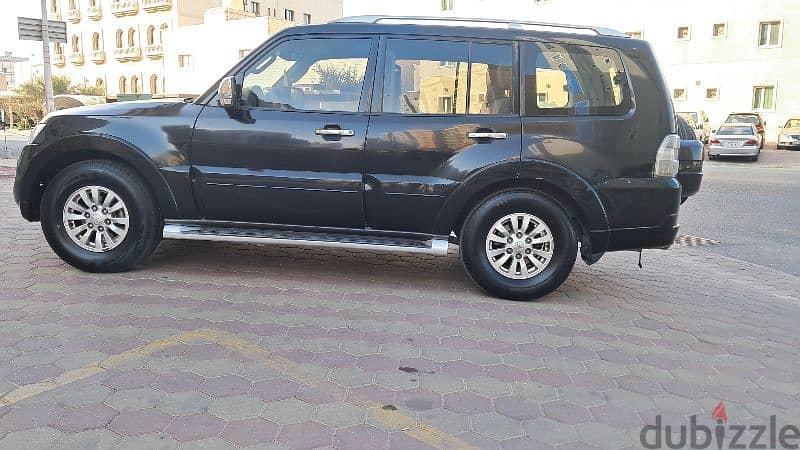 Mitsubishi Pajero 2010 FAMILY USED URGENT SALE 4