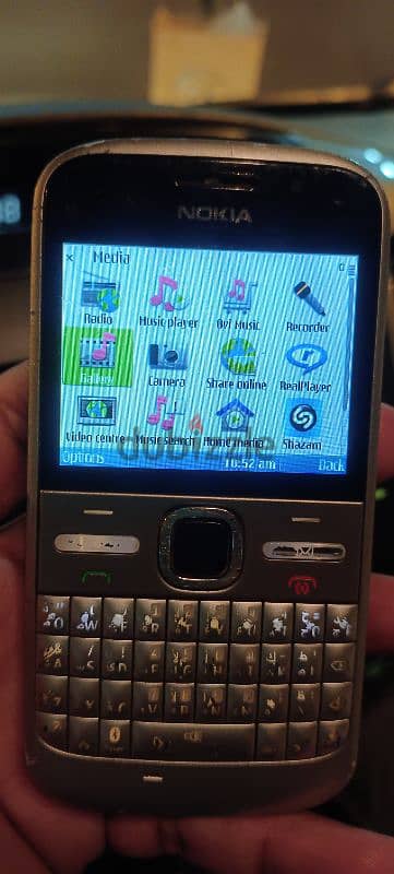 Nokia E5 business class phone very beautiful condition 12kd