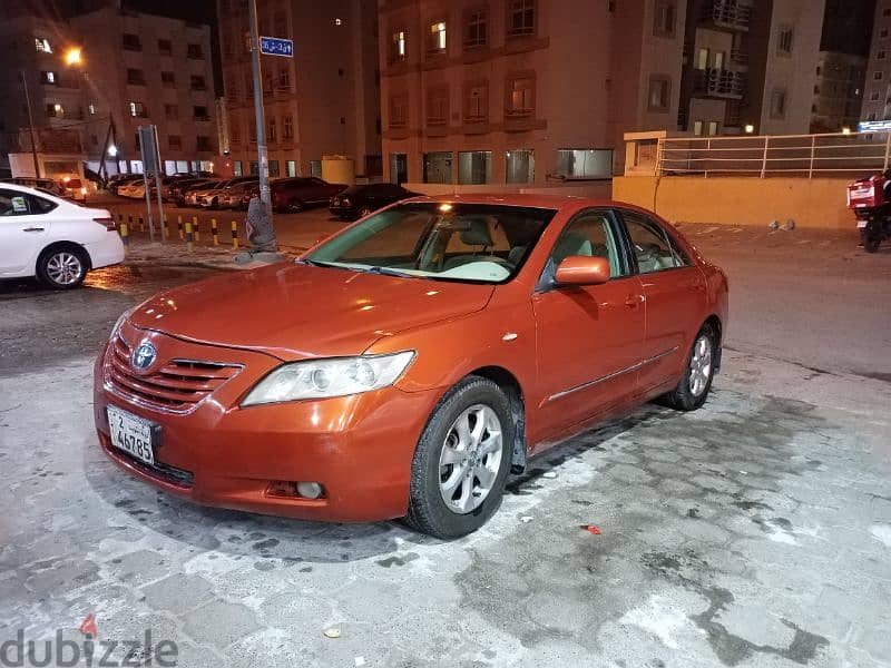 Toyota Camry 2009, very neat and clean 950 kd negotiable 5