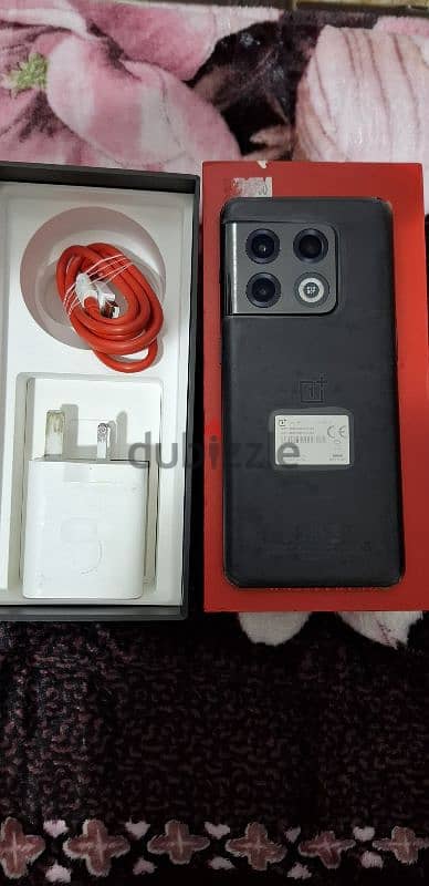 one plus 10 pro (12gb 256gb ) 1