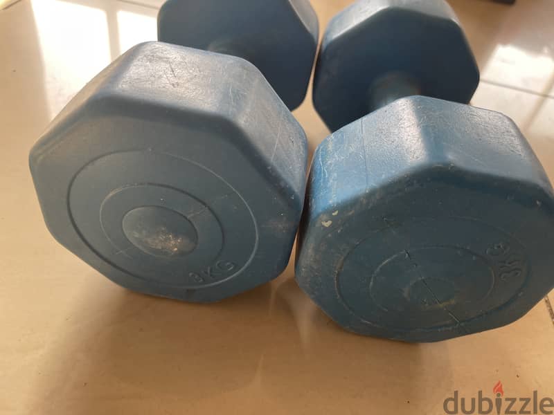 2 sets of Dumb bells 3 kg each in excellent condition 1