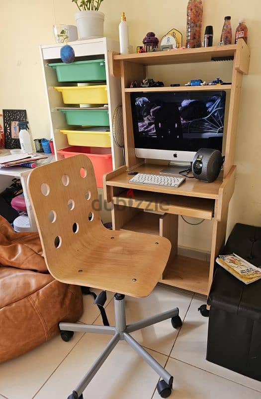 computer table and chair 2