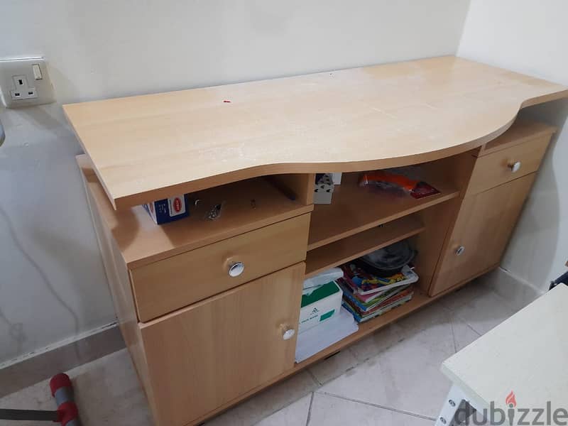 Good condition used furniture for sale in Mahboula 4