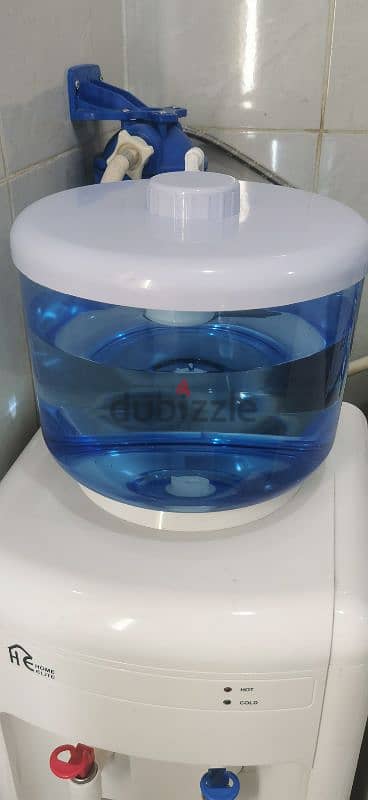 WaterCooler/Heater with a coolpex water bottle 1