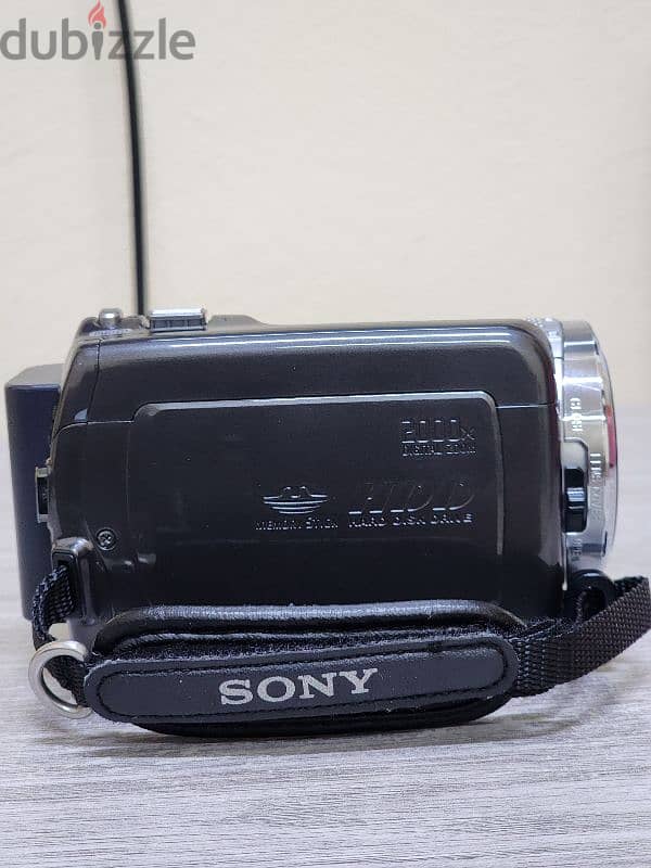 Sony Handycam DCR-SR67E - Excellent Condition & Original Accessories 7