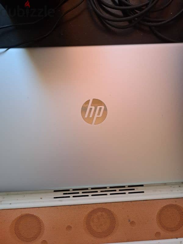 HP 15S LAPTOP SILVER 1