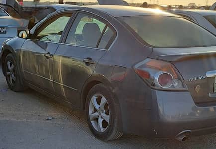 Nissan Altima 2010