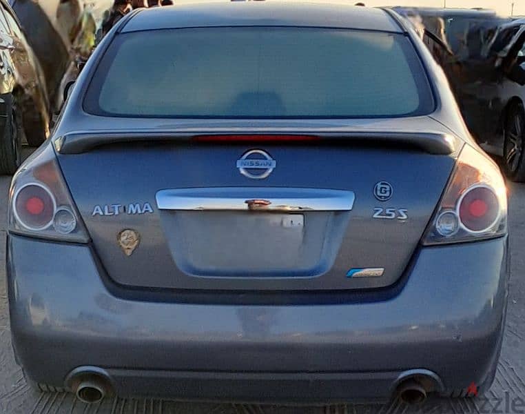 Nissan Altima 2010 3