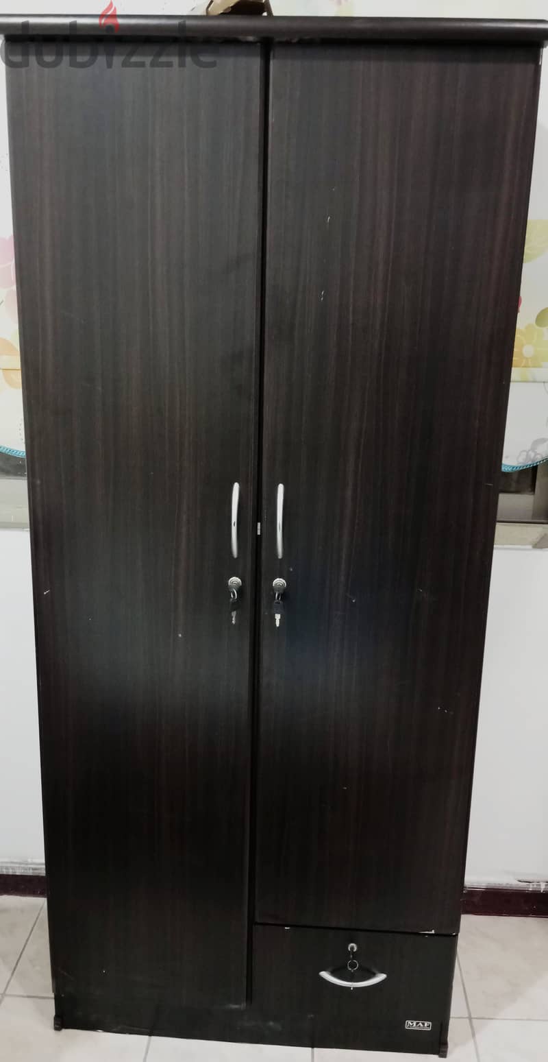 Almost new 2 doors wardrobe available for sale 0