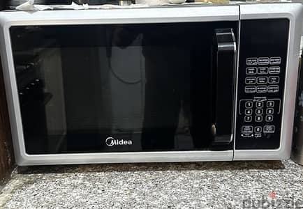 Microwave Midea Small