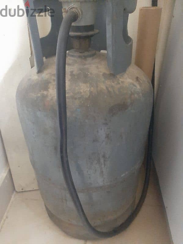 gas cylinder 0