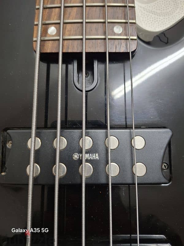 yamaha RBX 375. bass guitar . free amp. 8