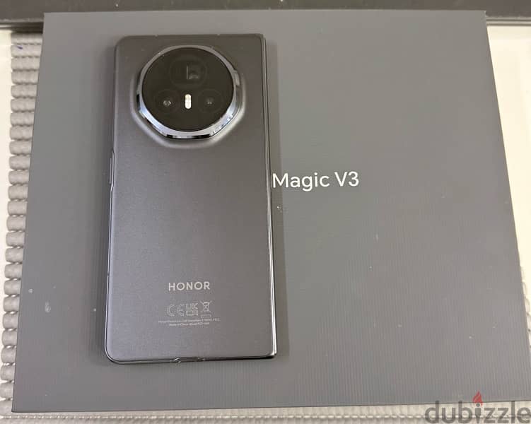 Honor Magic V3 5G  512GB + 12 GB RAM (Global) Black 1 Month Used Only! 2