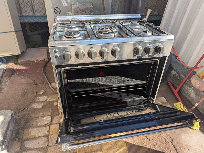 gas stove used made ithaly 5 burner 1