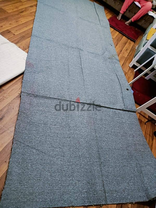 2 long carpet size 228×147 and anothe2 long carpet r one size 293×138 3