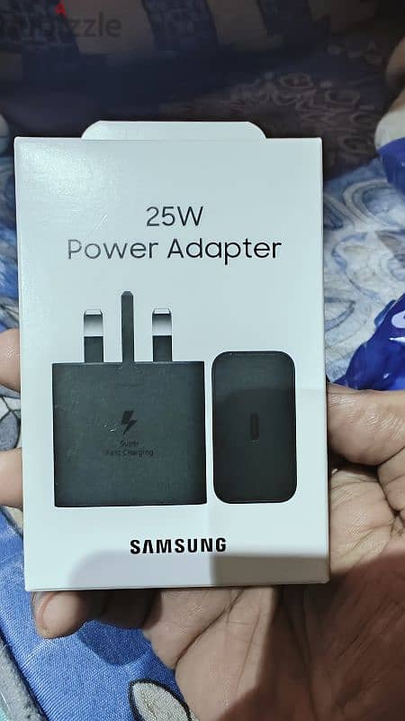 Samsung 25 watt's charger 0