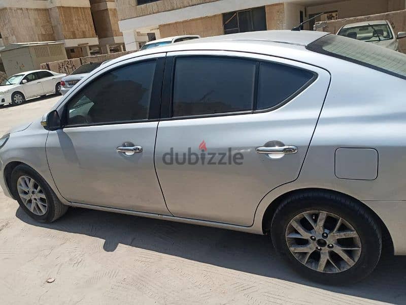 Nissan Sunny 2015 4