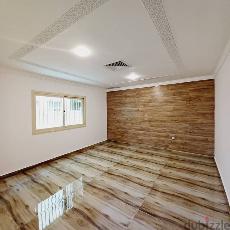 Full ground floor with a yard for rent in Salwa, Block 11 4