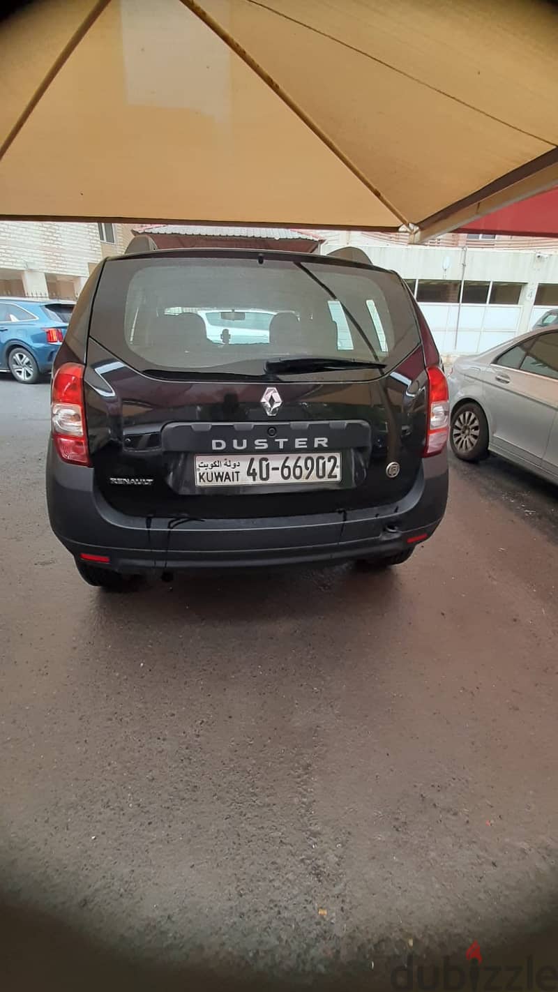 Renault Duster 2016 family used suv for sale in salmiya (100K) 3