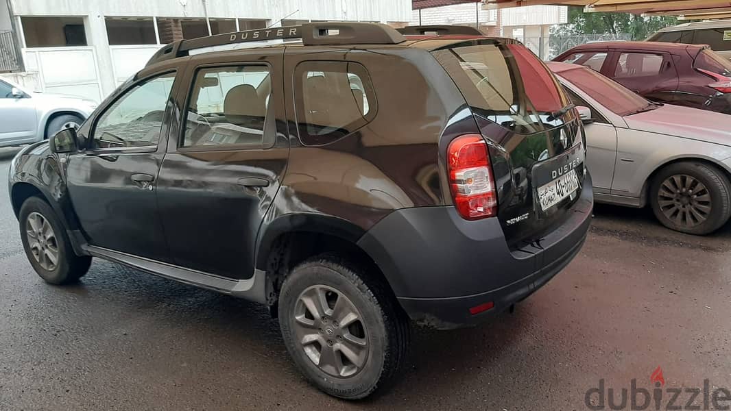 Renault Duster 2016 family used suv for sale in salmiya (100K) 4