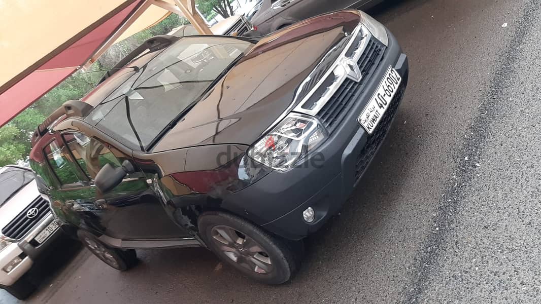 Renault Duster 2016 family used suv for sale in salmiya (100K) 6