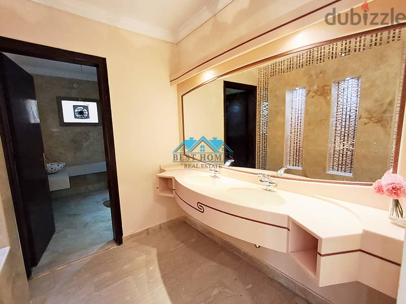 Five Bedrooms Villa in Yarmouk 8