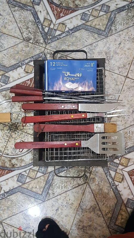 barbecue set anybody want msg me mangaf block 1 price 8 kd 4