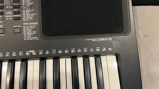 YAMAHA PSR E363